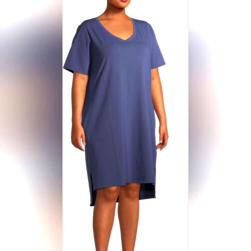 Terra & Sky Navy V-Neck Short Sleeve Top